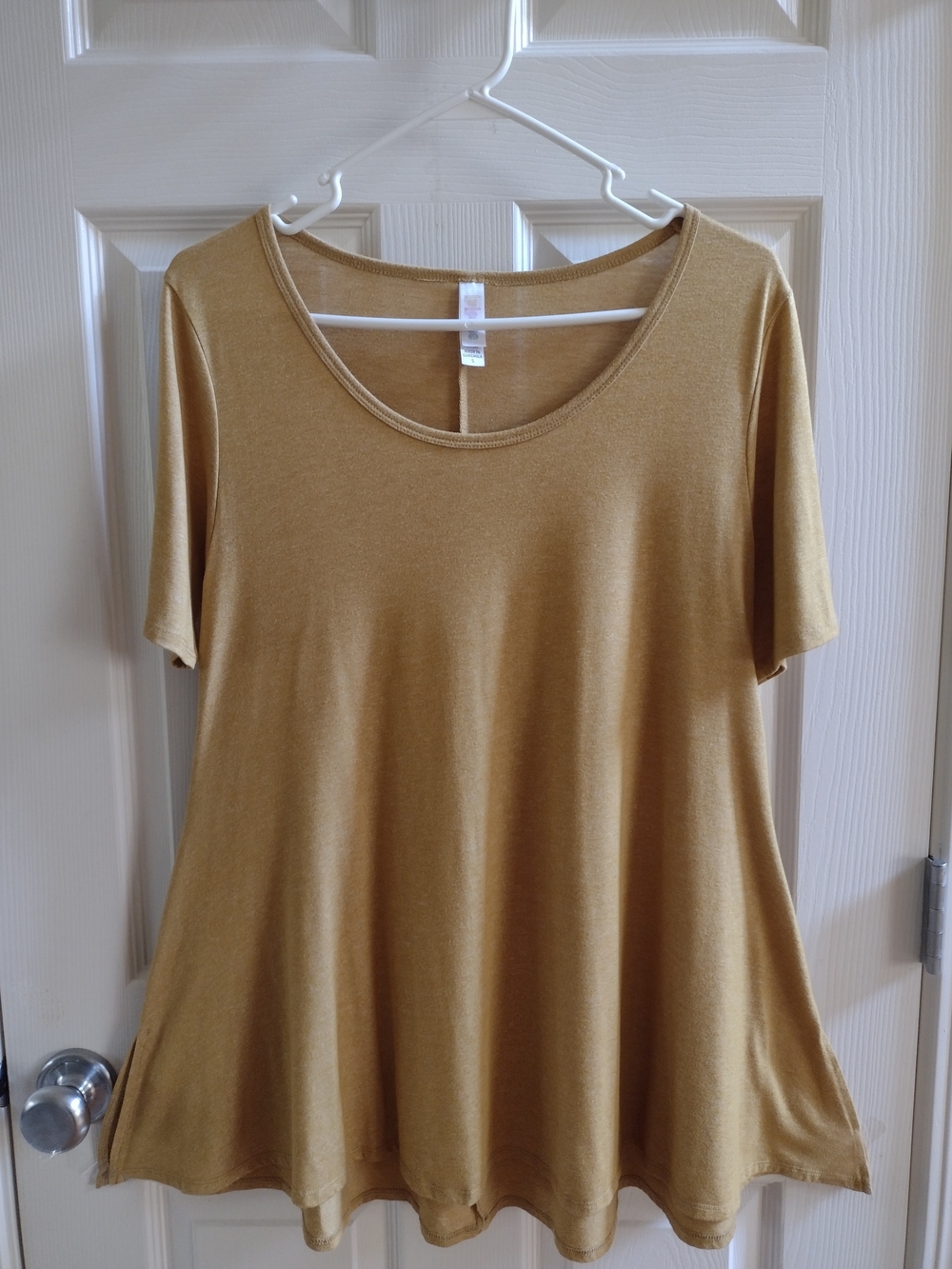 LULAROE Women's Mustard Short-Sleeve Scoop Neck Swing Top